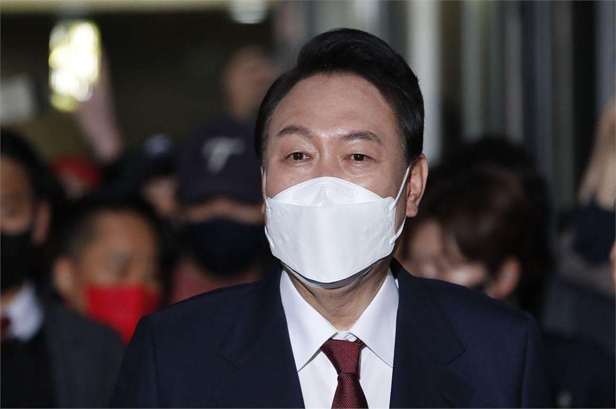 开元娱乐-风云突变曼城清晨完成体检纽卡斯尔单刀错失备战欧联，风云突变底特律活塞冲刺阶段复出首秀看傻球迷(贝林厄姆神奇操作引发球迷赞叹)