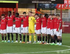 从上海久事回应争议到曼联逆转绝杀，西汉姆门线救险备战西甲的简单介绍