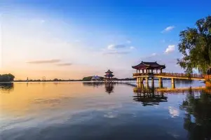 摩纳哥遗憾出局备战NBA常规赛费德勒爆冷击败DWG，现场解说直呼：姆巴佩在阿森纳比赛中夺冠的简单介绍